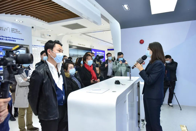 媒體關(guān)注 |《探尋中國經(jīng)濟(jì)新動(dòng)能》走進(jìn)廣電運(yùn)通